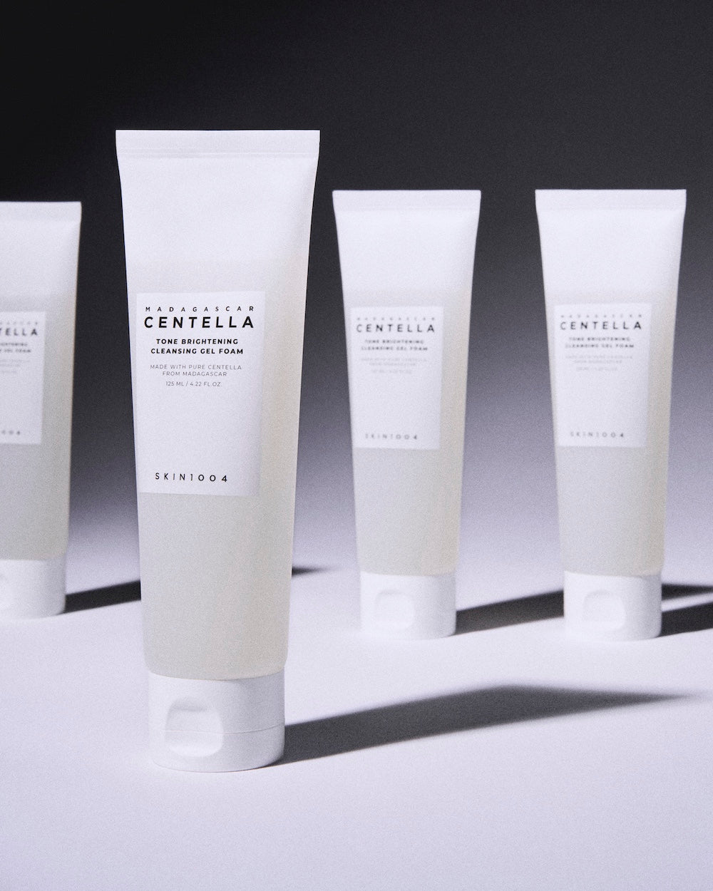 Skin1004 Madagascar Centella Tone Brightening Cleansing Gel Foam 125ml - Komiko Beauty