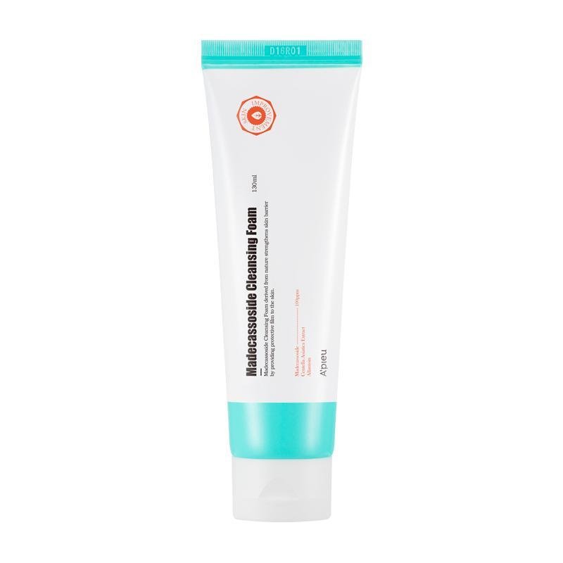 Apieu MADECASSOSIDE CLEANSING FOAM 130ML - Komiko Beauty
