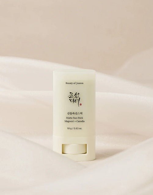 BeautyOfJoseon Matte Sun Stick : Mugwort + Camelia 18g - Komiko Beauty