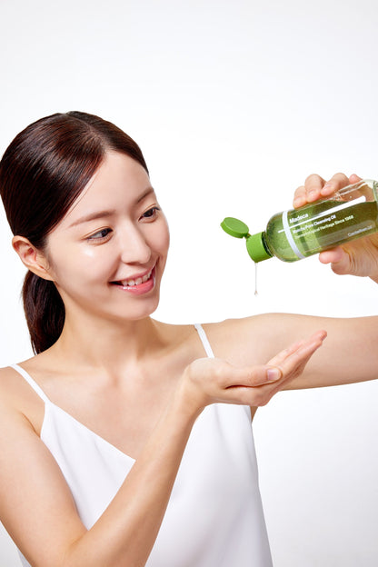 Centellian24 Madeca Matcha Pore Cleansing Oil 200ml - Komiko Beauty